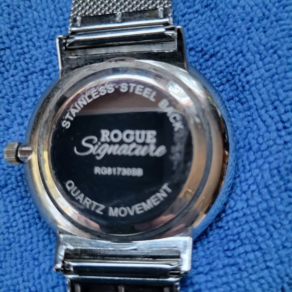 Vintage Rogue Signature watch - Picture 4 of 4
